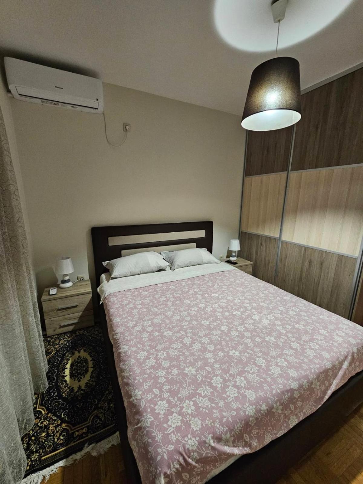 Aphrodite Apartment 波德戈里察 外观 照片