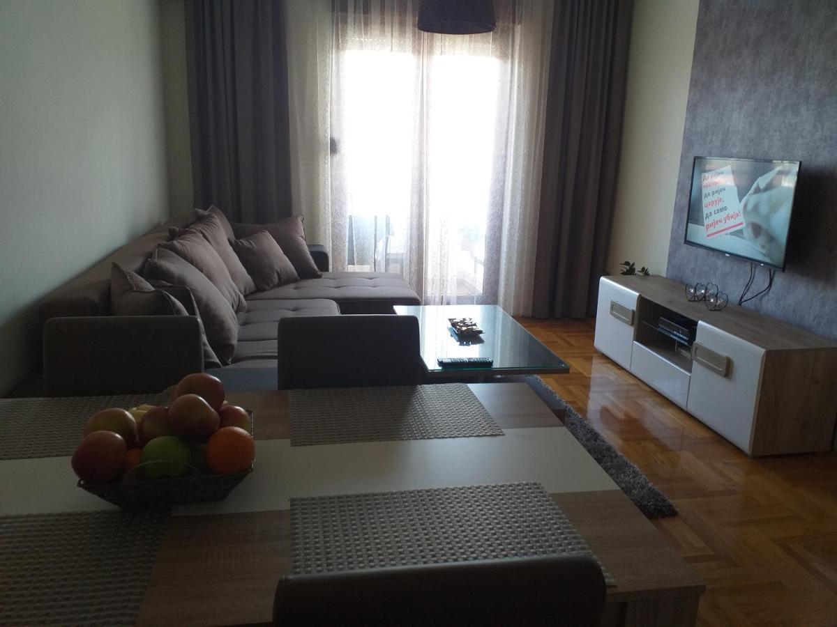 Aphrodite Apartment 波德戈里察 外观 照片