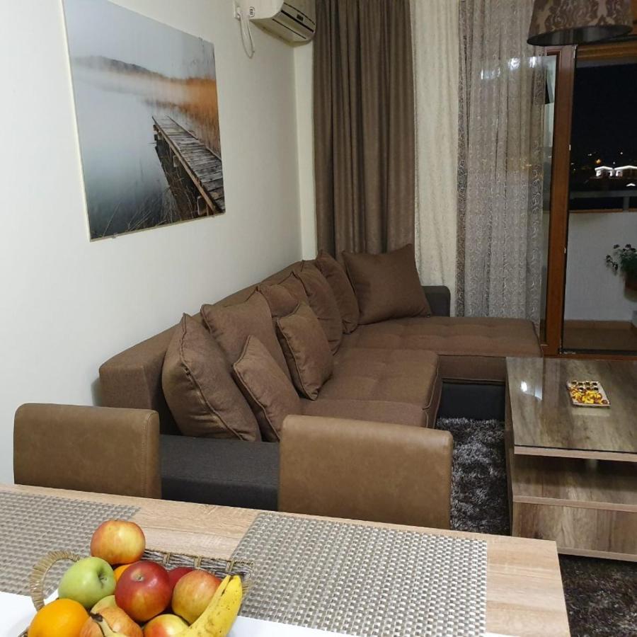 Aphrodite Apartment 波德戈里察 外观 照片